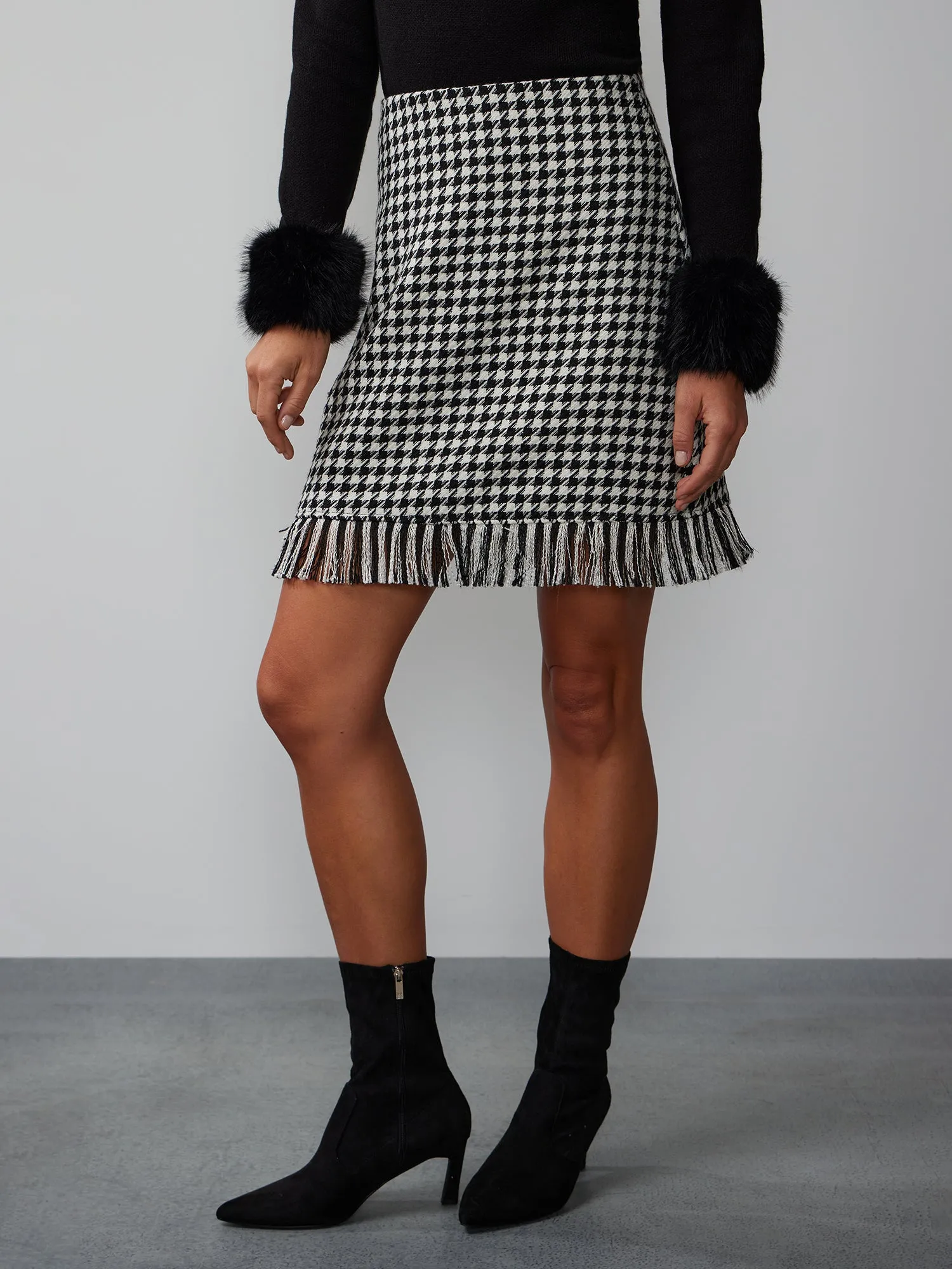 Fringe Hem Houndstooth Tweed Mini Skirt