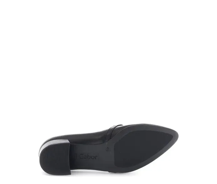 Gabor Pump with Strap  61.432.27  Black