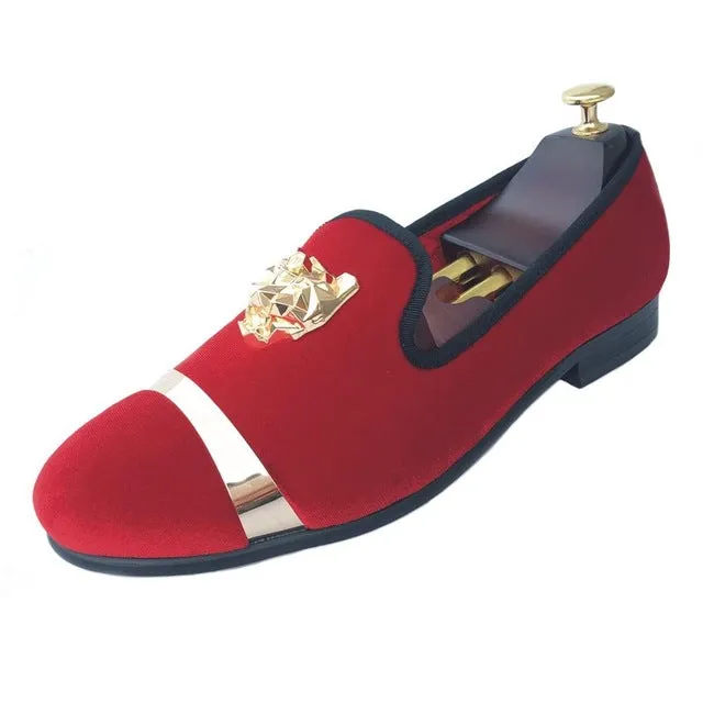 New Fashion Men Red Velvet Loafers Slippers Buckle Men Velvet Shoes with Gold Accents Prom and Party Loafers Slip on Men's Flats